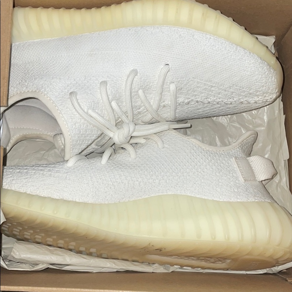 Yeezy 350 Boost V2 Triple White Size 9